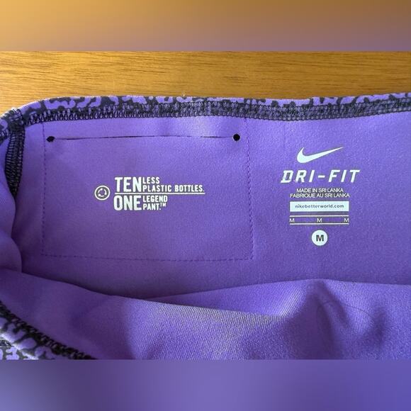 Nike Dri-Fit Purple Print Cropped Leggings Size Medium - Picture 7 of 9